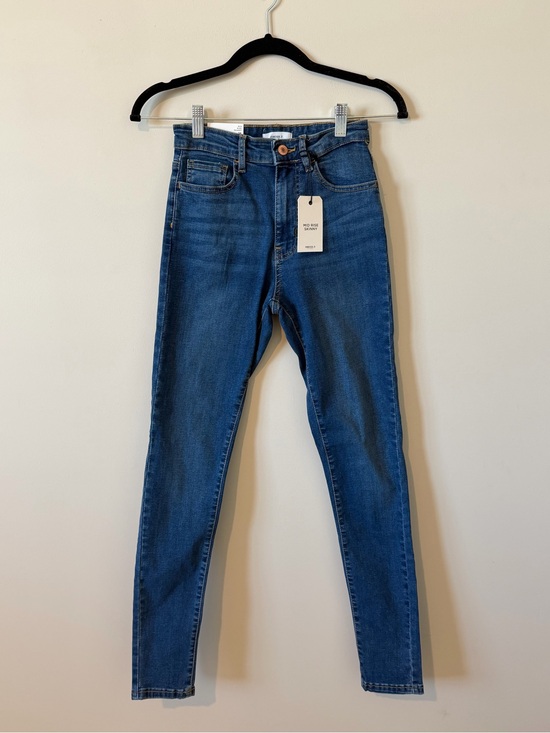 Forever 21 Denim - NWT Forever 21 Mid-Rise Skinny Jeans